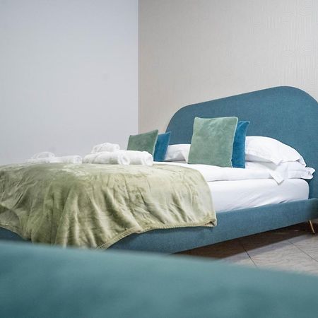 La Perla Del Bernina Express Apartment ตีราโน ภายนอก รูปภาพ