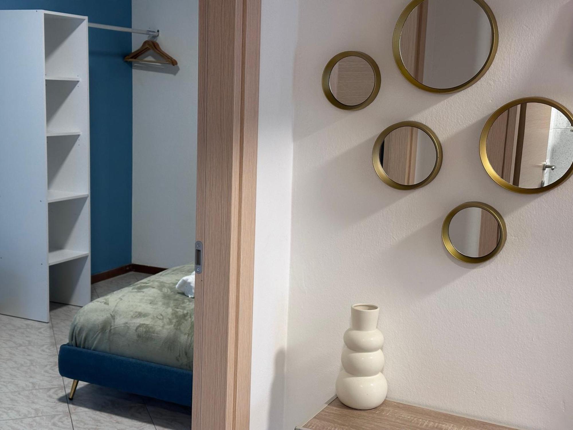 La Perla Del Bernina Express Apartment ตีราโน ภายนอก รูปภาพ