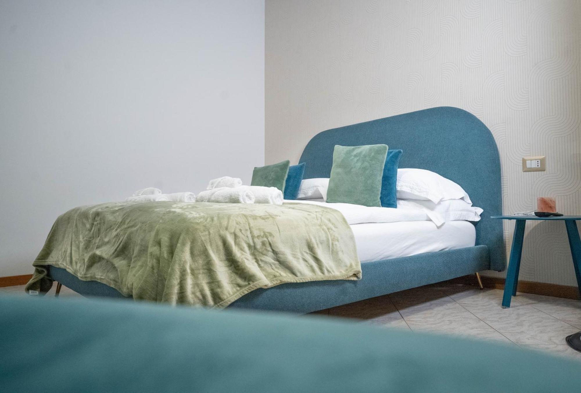 La Perla Del Bernina Express Apartment ตีราโน ภายนอก รูปภาพ