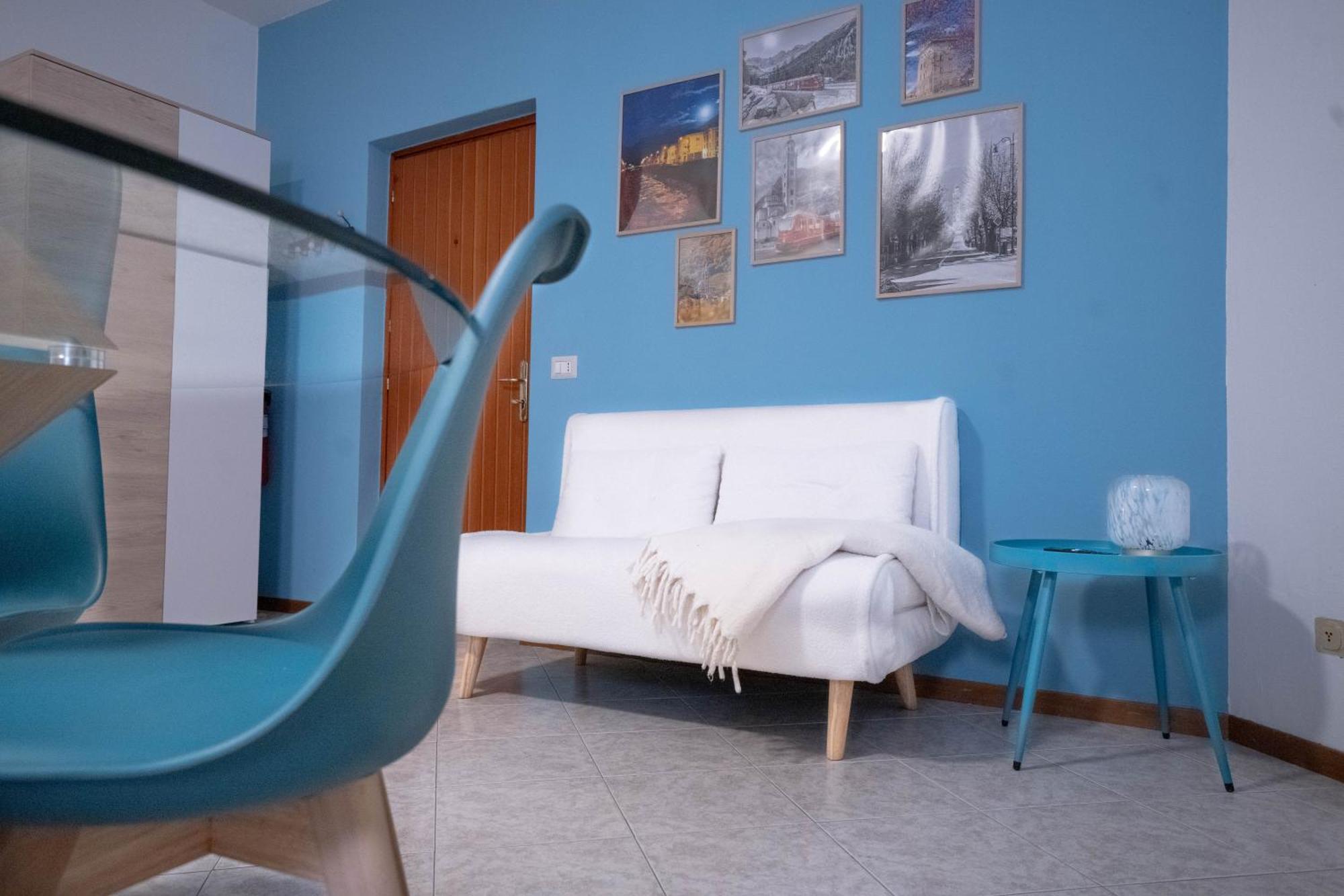 La Perla Del Bernina Express Apartment ตีราโน ภายนอก รูปภาพ